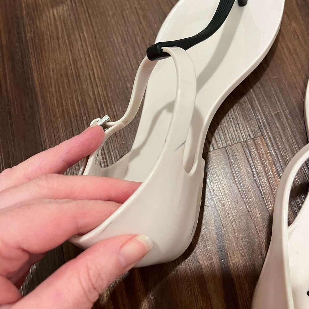 Melissa "Honey Chrome" Cream With Black T-Strap Flats Size S 4 - Picture 9 of 9